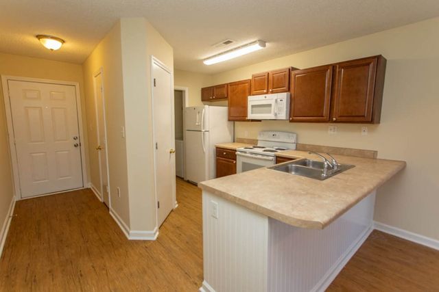 3681 Clay Pond Village Ln Apt 2, Myrtle Beach, SC 29579