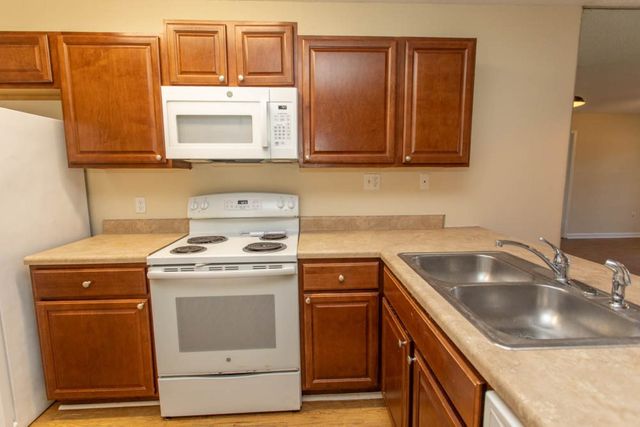3681 Clay Pond Village Ln Apt 2, Myrtle Beach, SC 29579
