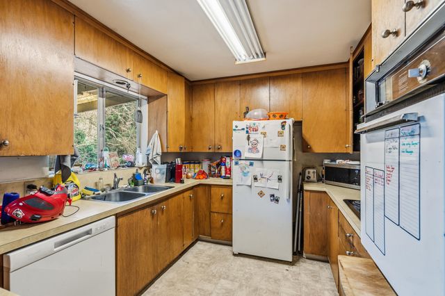 535 Applegate Street, Jacksonville, OR 97530