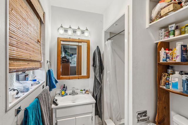 535 Applegate Street, Jacksonville, OR 97530