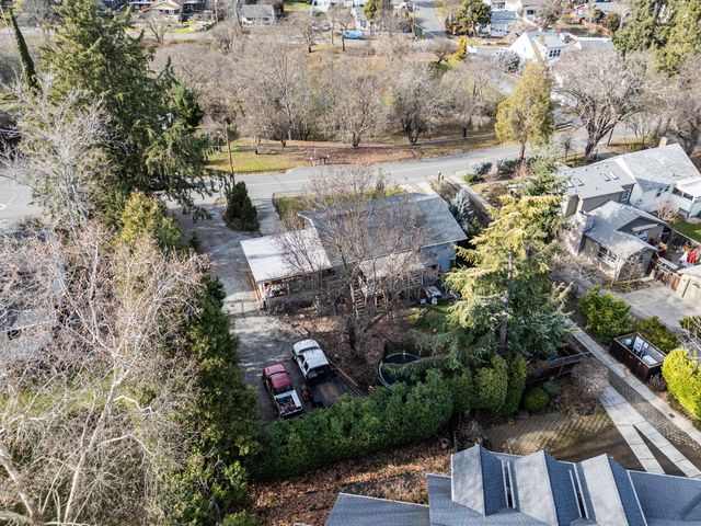 535 Applegate Street, Jacksonville, OR 97530