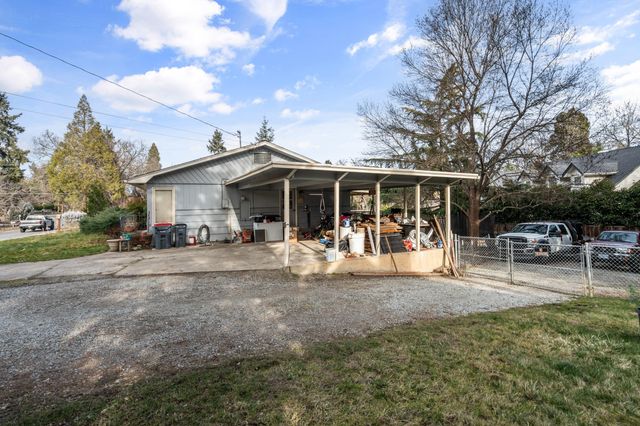 535 Applegate Street, Jacksonville, OR 97530