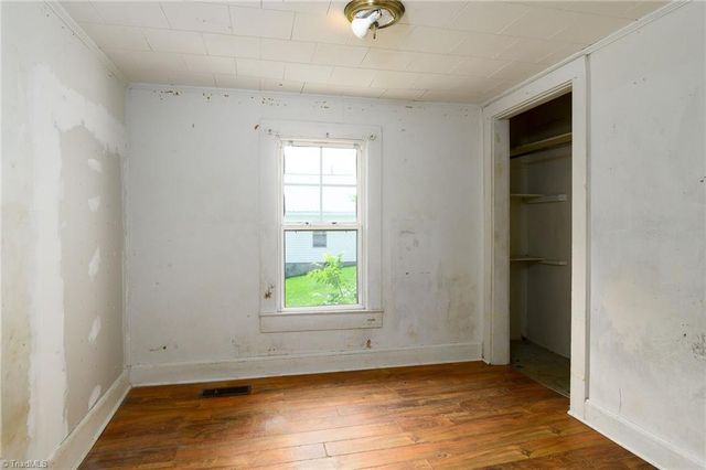 11 Hackney Street, Lexington, NC 27292