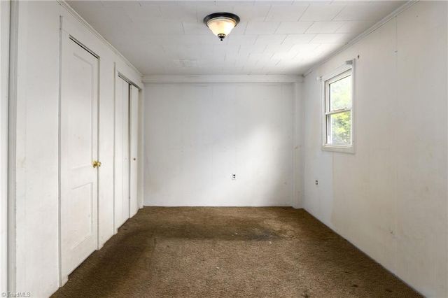 11 Hackney Street, Lexington, NC 27292