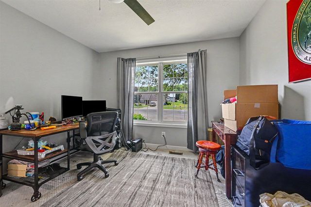 4914 Pepper Bush Lane, Kalamazoo, MI 49004