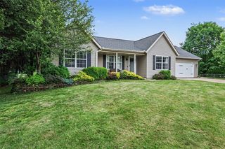 4914 Pepper Bush Lane, Kalamazoo, MI 49004