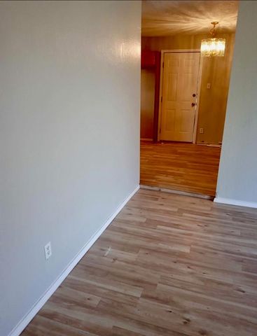 4322 NW Hoover Avenue, Lawton, OK 73505