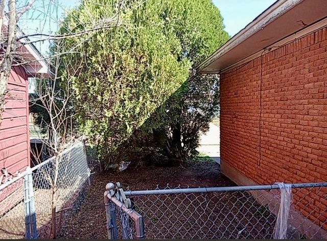 4322 NW Hoover Avenue, Lawton, OK 73505