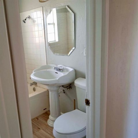 4322 NW Hoover Avenue, Lawton, OK 73505