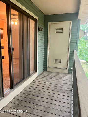 226 Perth Hill Court, Aberdeen, NJ 07747