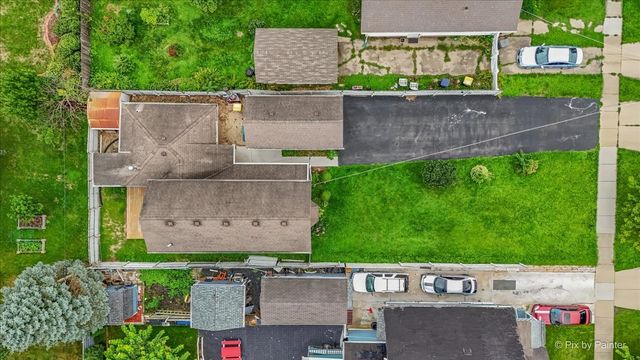 122 S Edison Avenue, Elgin, IL 60123