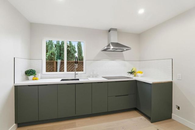 3109 Maddux Drive, Palo Alto, CA 94303