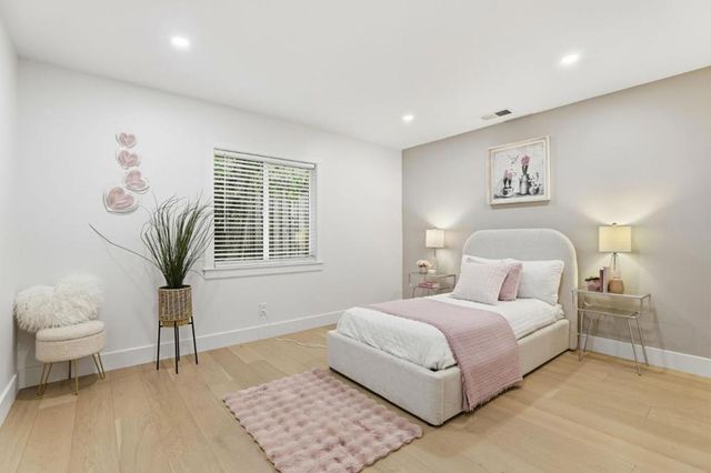 3109 Maddux Drive, Palo Alto, CA 94303