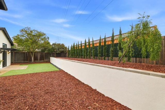 3109 Maddux Drive, Palo Alto, CA 94303