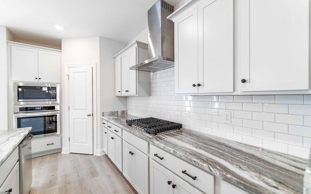 884 Joe Miller Drive, Hendersonville, TN 37075