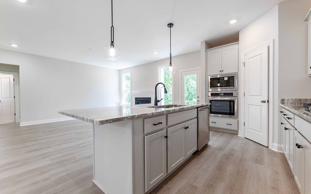 884 Joe Miller Drive, Hendersonville, TN 37075