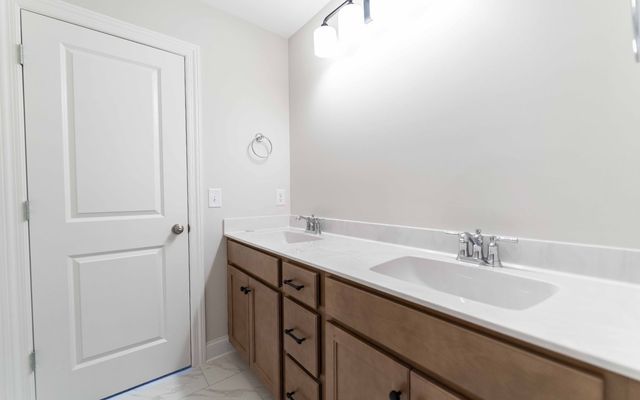 884 Joe Miller Drive, Hendersonville, TN 37075