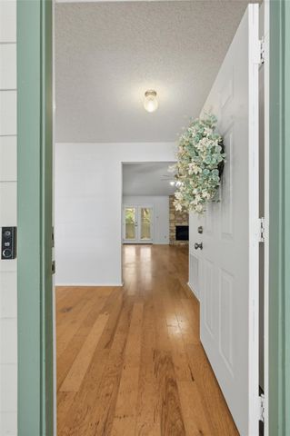 5305 Wolf RUN, Austin, TX 78749