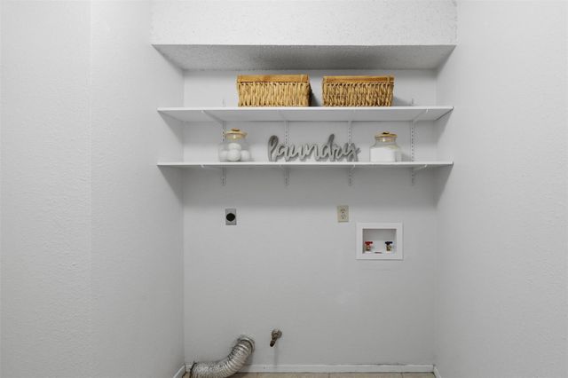 5305 Wolf RUN, Austin, TX 78749