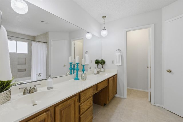 5305 Wolf RUN, Austin, TX 78749