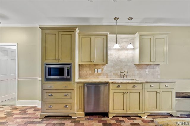 1538 Bellwood, Northport, AL 35476