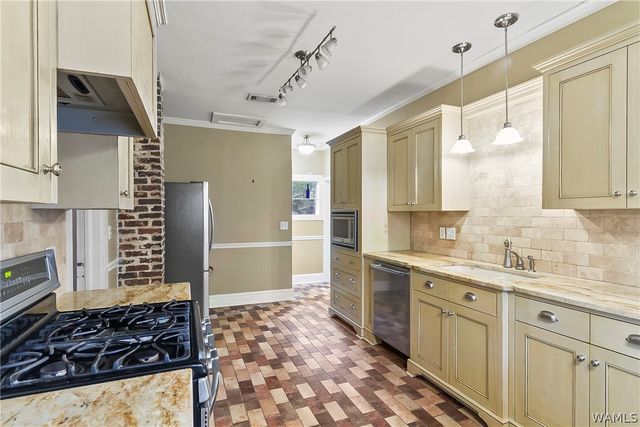 1538 Bellwood, Northport, AL 35476