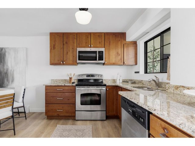 3461 28th St 6, Boulder, CO 80301