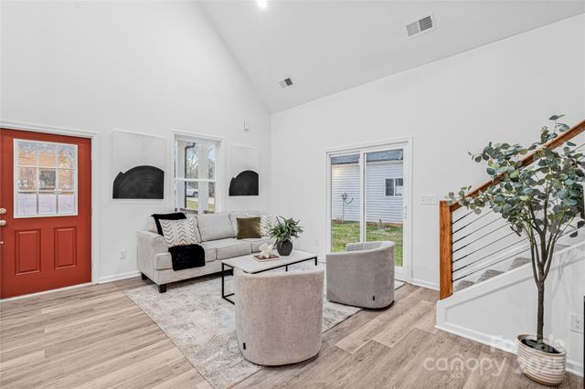 510 N Mulberry Street, Cherryville, NC 28201