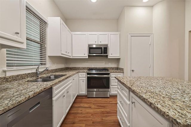 11504 Main Pine Drive, Houston, TX 77025