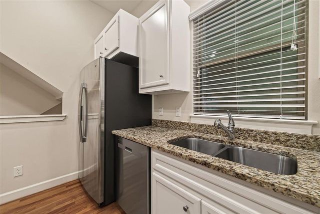 11504 Main Pine Drive, Houston, TX 77025