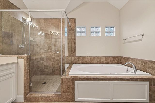 11504 Main Pine Drive, Houston, TX 77025