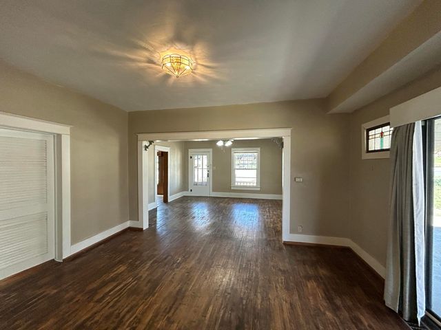 404 South Street, Stockton, MO 65785