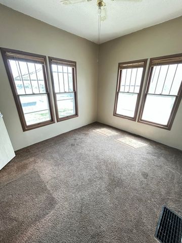 404 South Street, Stockton, MO 65785