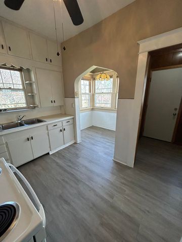 404 South Street, Stockton, MO 65785