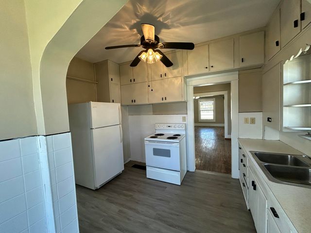 404 South Street, Stockton, MO 65785