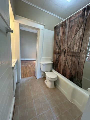 404 South Street, Stockton, MO 65785