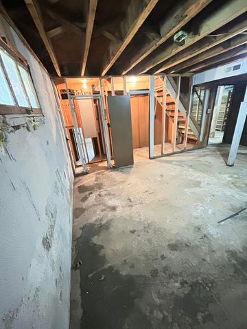 404 South Street, Stockton, MO 65785