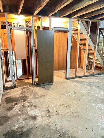 404 South Street, Stockton, MO 65785