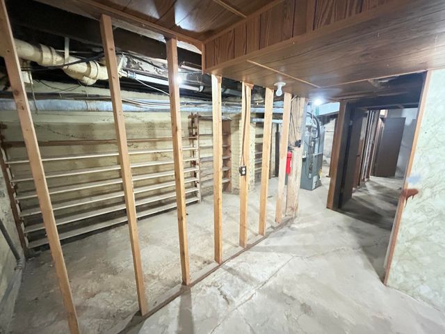 404 South Street, Stockton, MO 65785