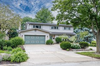 1012 S Church Road, Mount Prospect, IL 60056