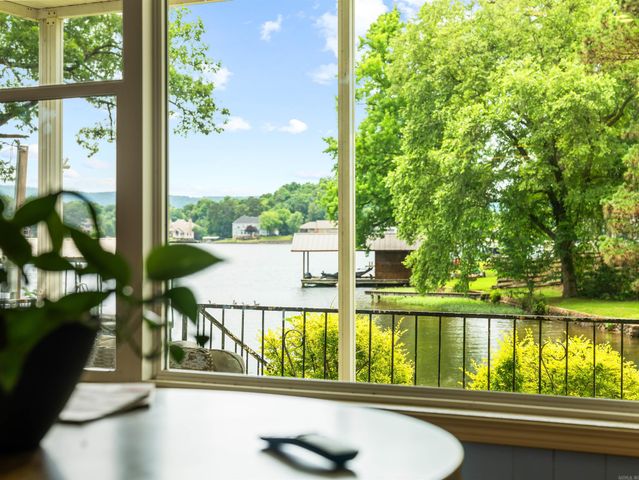 125 Lindale Circle, Hot Springs, AR 71913