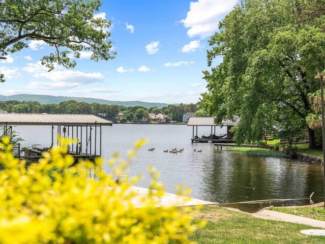 125 Lindale Circle, Hot Springs, AR 71913