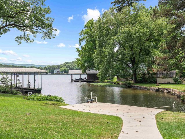 125 Lindale Circle, Hot Springs, AR 71913