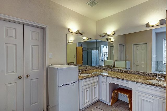 11114 Sherwood Garden Drive, Houston, TX 77043