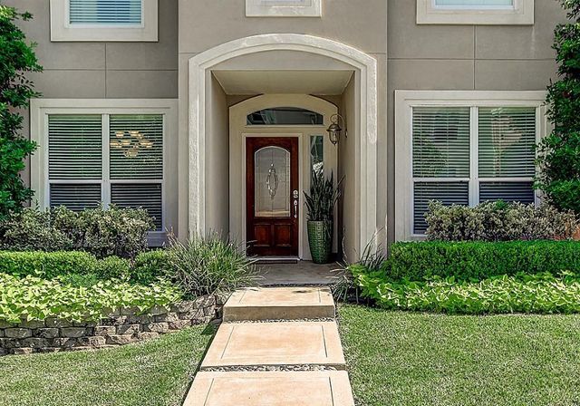 11114 Sherwood Garden Drive, Houston, TX 77043