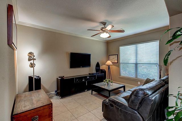 11114 Sherwood Garden Drive, Houston, TX 77043