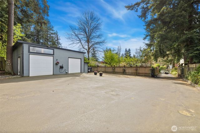 18320 Corliss Avenue N, Shoreline, WA 98133