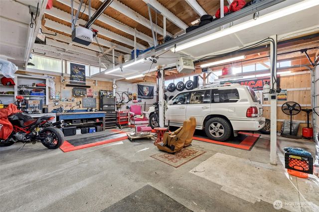18320 Corliss Avenue N, Shoreline, WA 98133