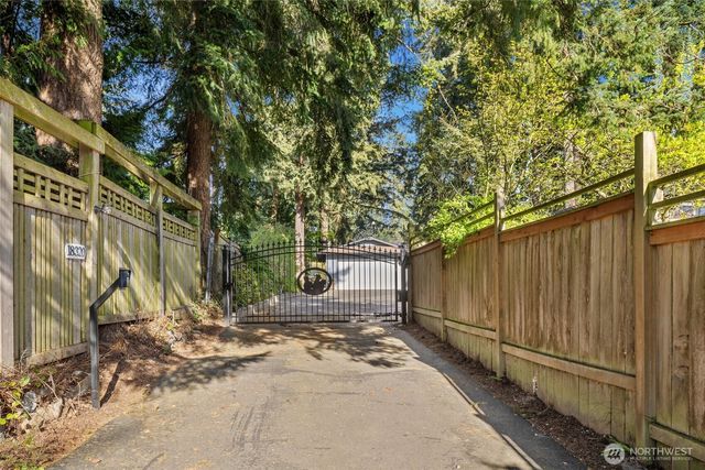 18320 Corliss Avenue N, Shoreline, WA 98133