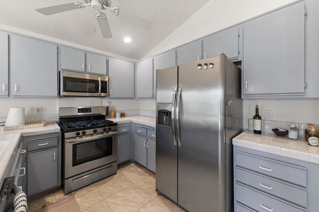 42885 Scirocco Road, Palm Desert, CA 92211